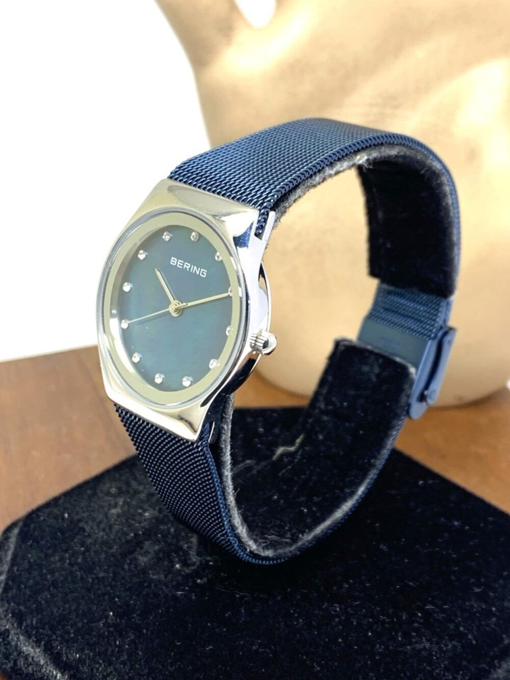 Bering Women's Watch 12927-307 Quartz Silver Blue Dial Mesh Stainless Steel 27mm - Picture 15 of 15
